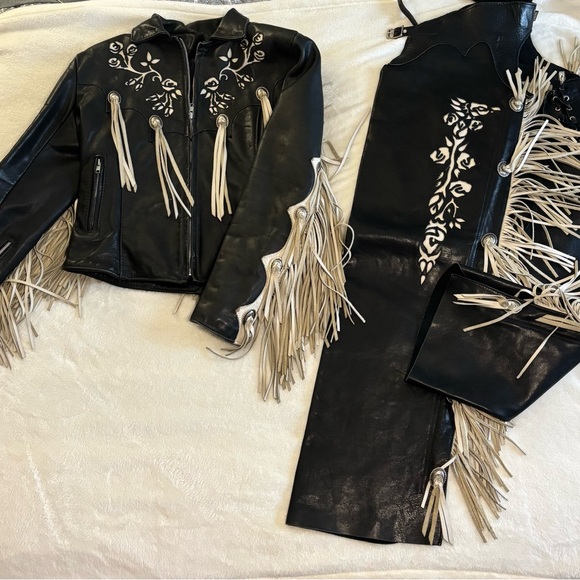 Black/Cream Fringe Rare Leather Jacket and Chaps. Excellent condition. Sz Medium - Picture 4 of 16